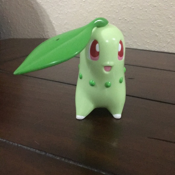 Pokémon Chikorita action toy
